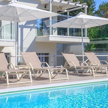 The Elegant Apartments Potos Exterior photo