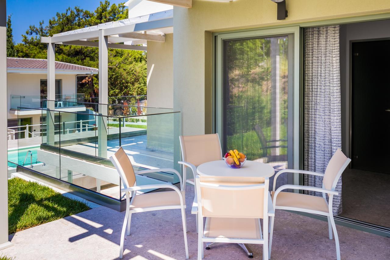 The Elegant Apartments Potos Exterior photo