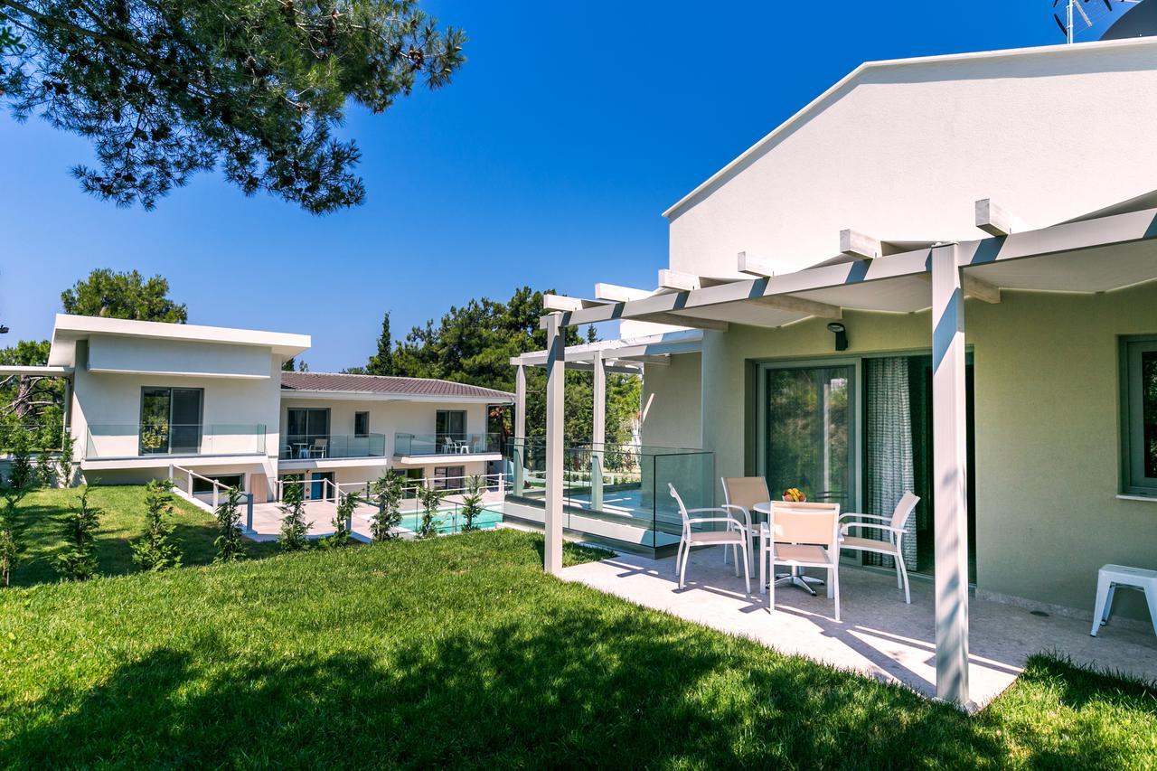 The Elegant Apartments Potos Exterior photo