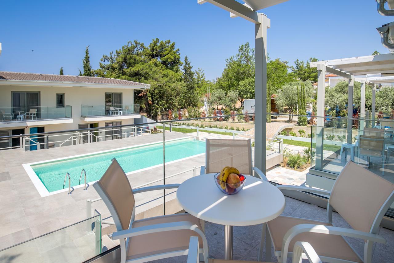 The Elegant Apartments Potos Exterior photo