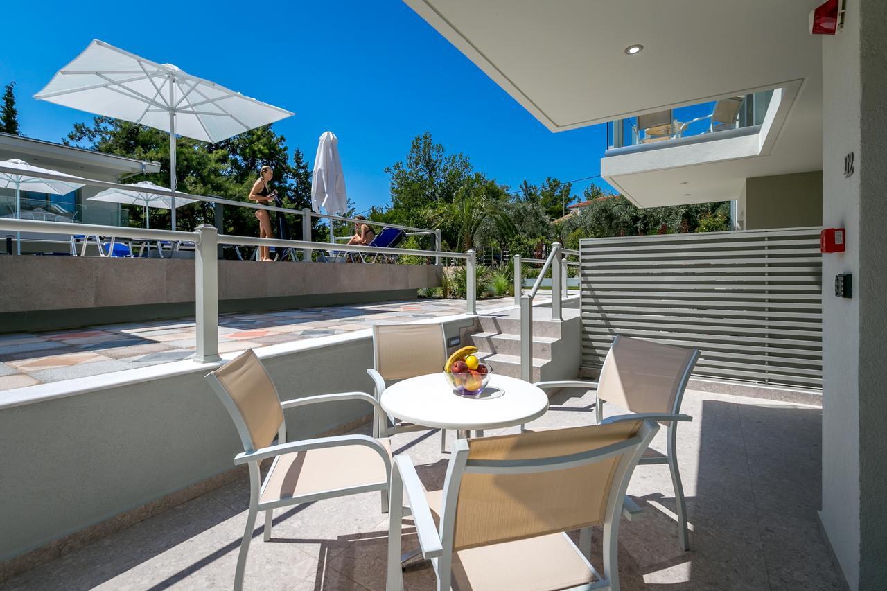 The Elegant Apartments Potos Exterior photo