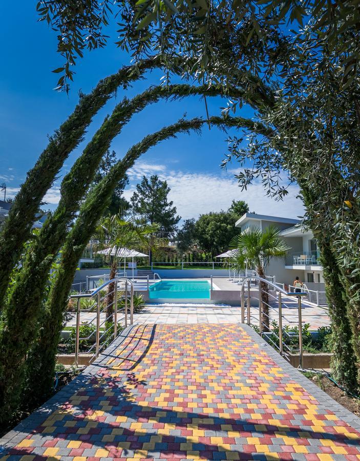 The Elegant Apartments Potos Exterior photo